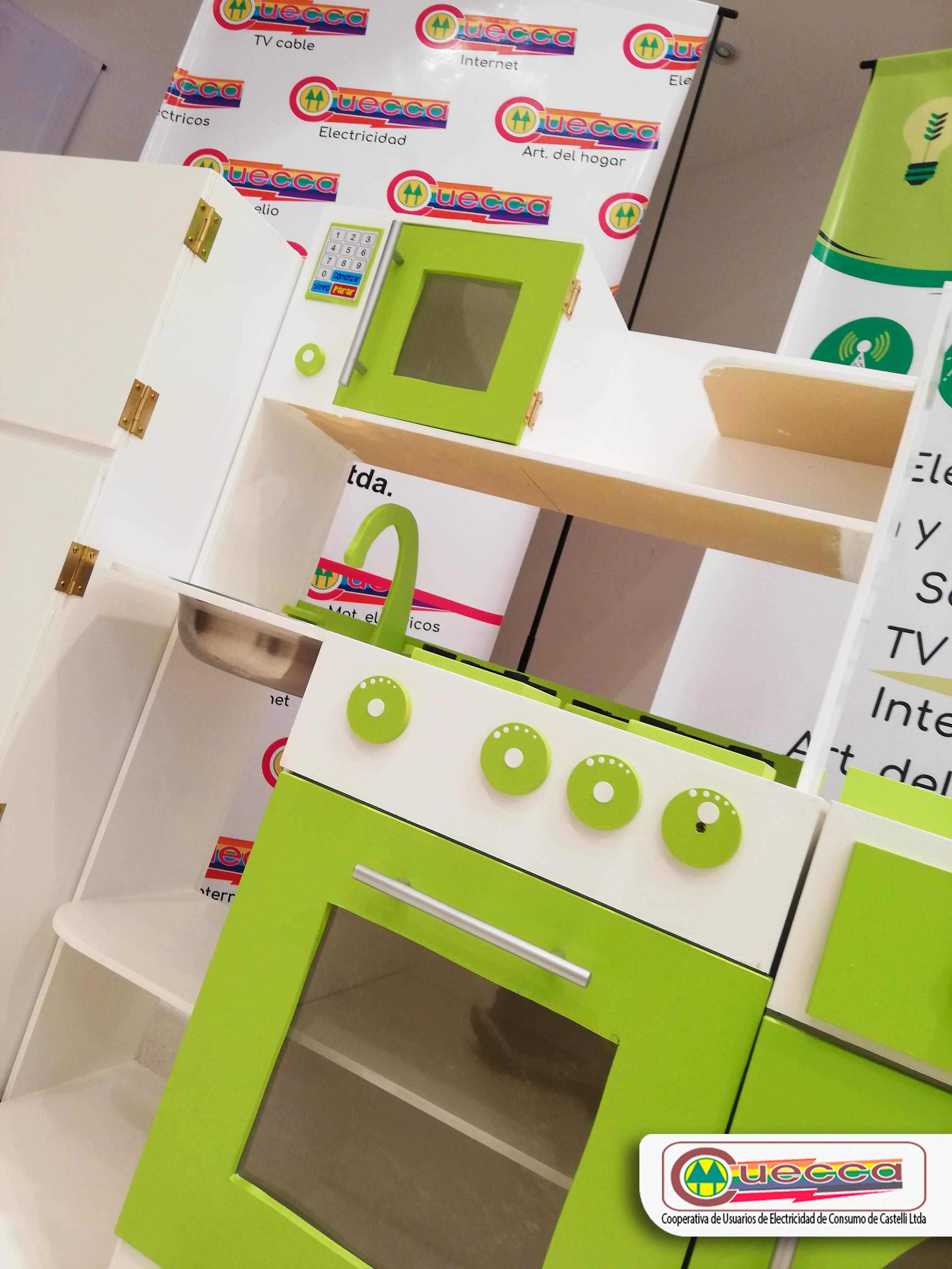 LA COOPERATIVA ENTREGÓ JUEGOS DE COCINA INFANTIL AL JARDÍN 902